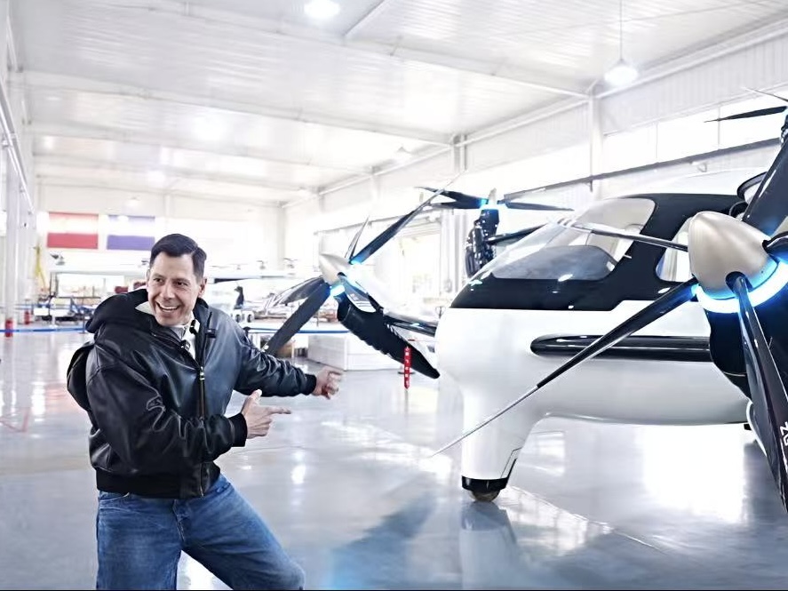 外籍网红组团打卡零重力，惊呼合肥太酷啦！